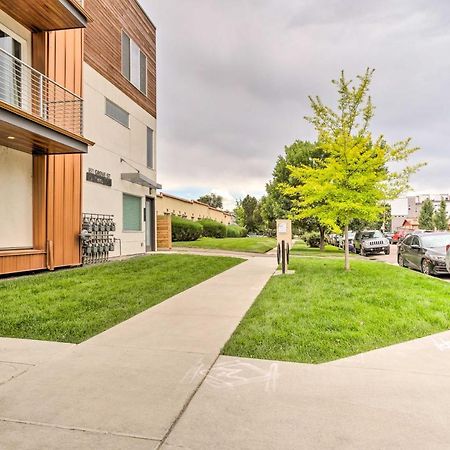 Upscale Denver Townhome With City Skyline Views 외부 사진