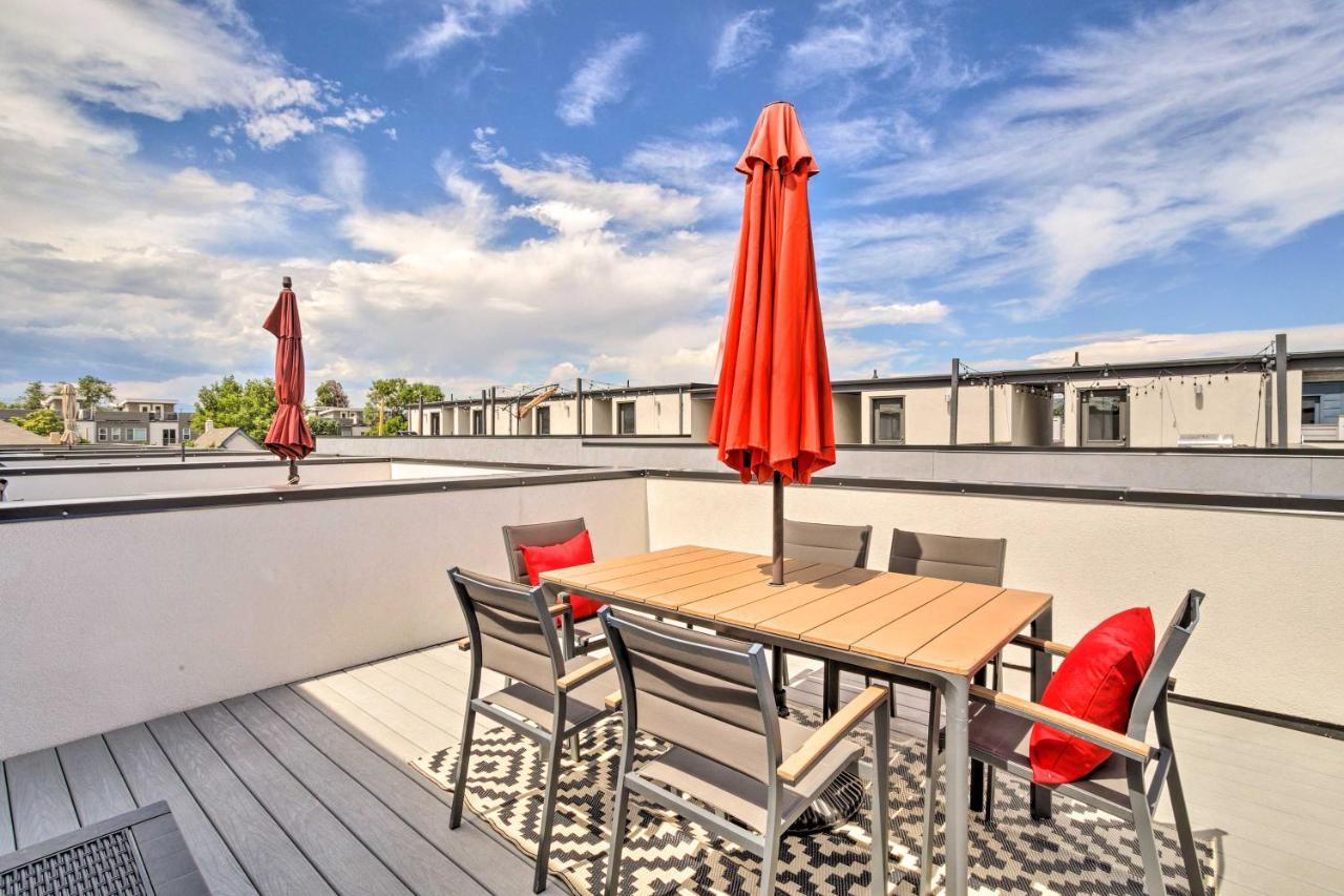 Upscale Denver Townhome With City Skyline Views 외부 사진