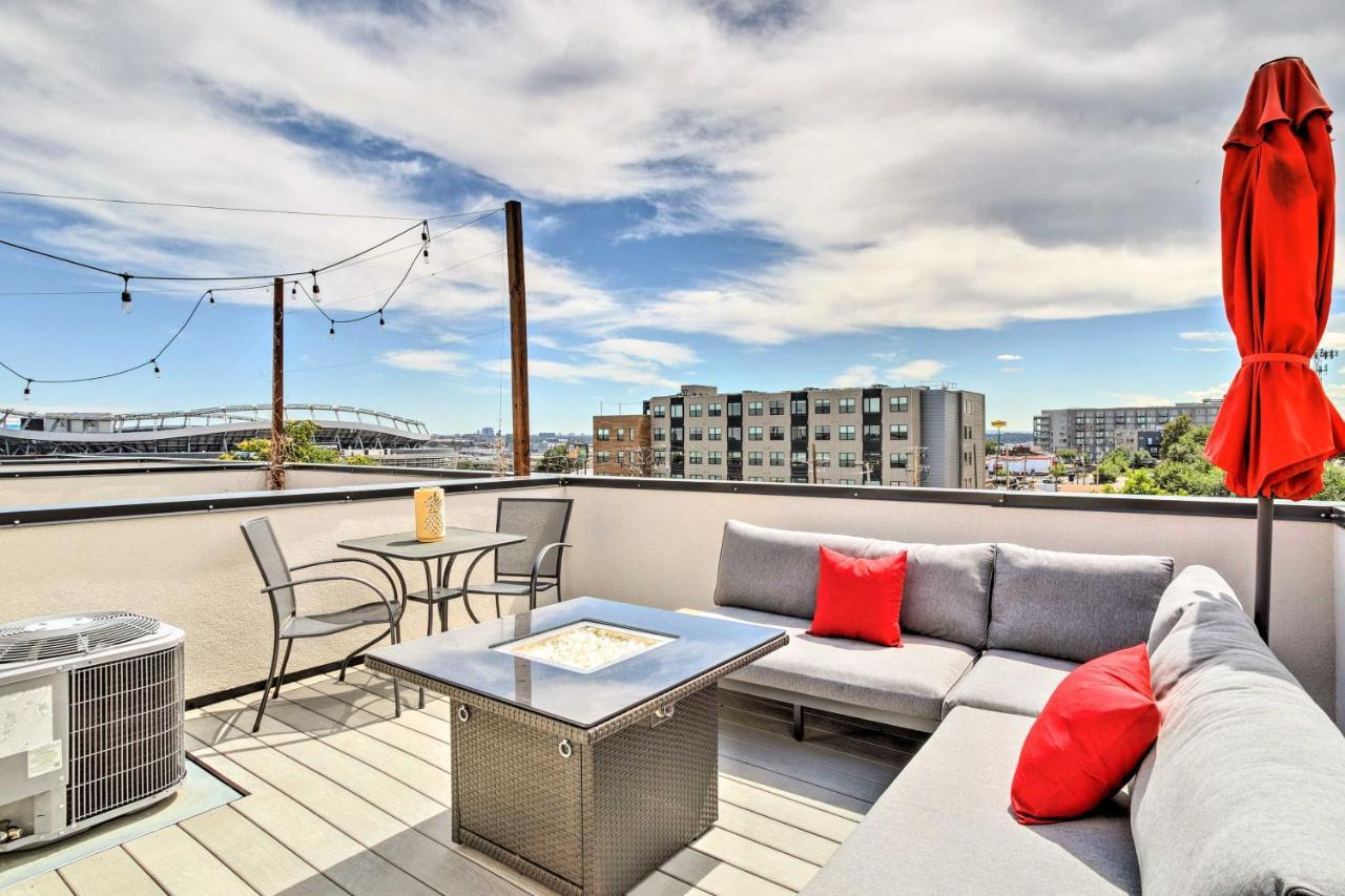 Upscale Denver Townhome With City Skyline Views 외부 사진