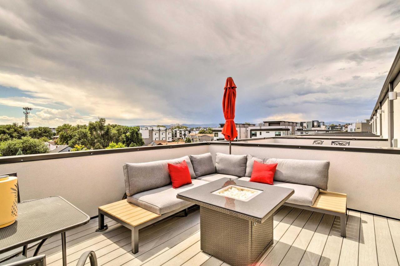Upscale Denver Townhome With City Skyline Views 외부 사진